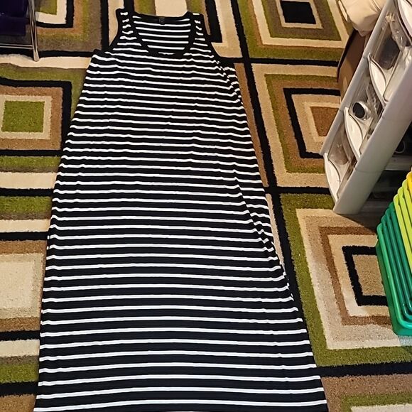 J. Crew Dresses & Skirts - J. Crew Womens Black White Striped Scoop Neck Racerback Maxi Tank Dress‎ Size M